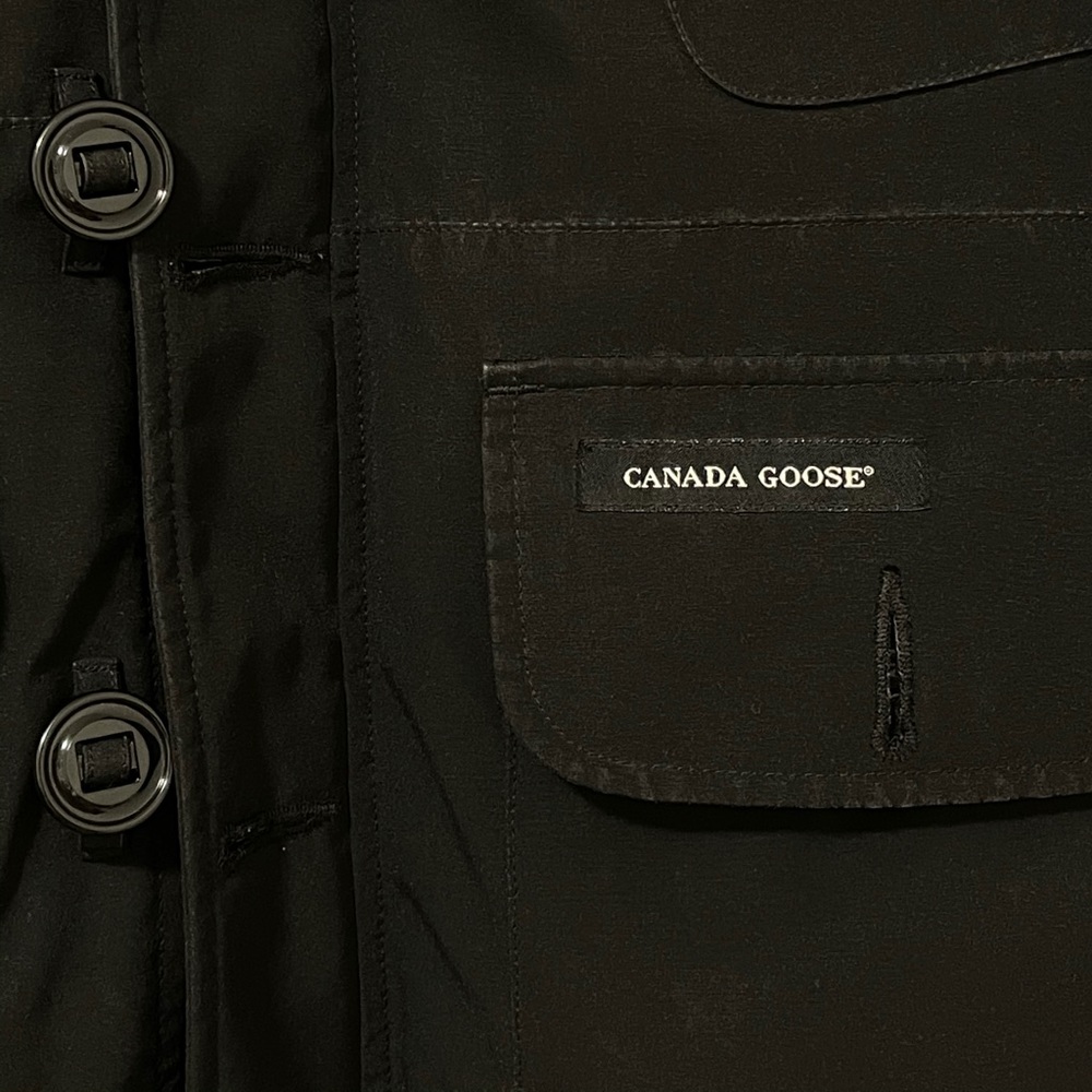 CANADA GOOSE JACKET - Picture 3 of 12